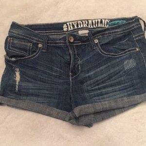 Hydraulic Bailey low rise shorts